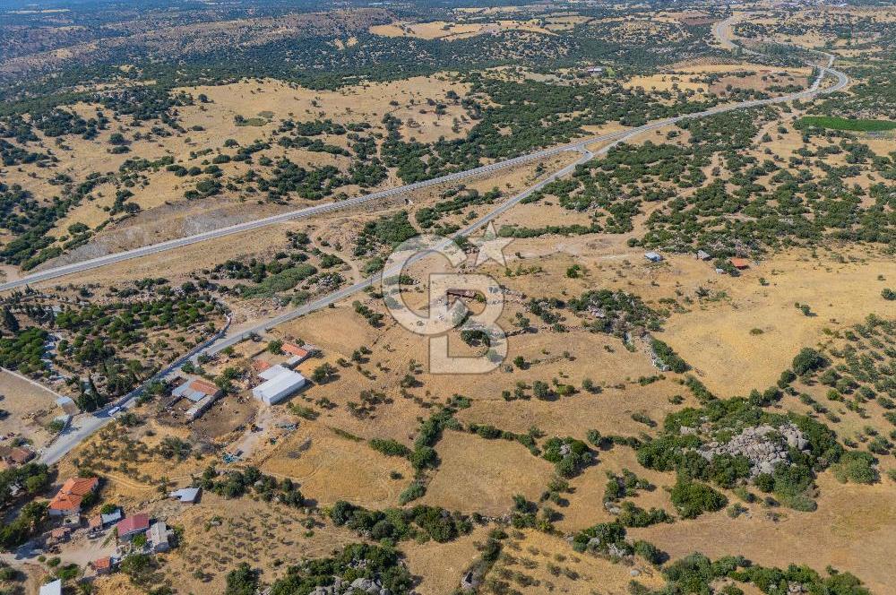 EZİNE KÖRÜKTAŞI'NDA DENİZE 5.5 KM BOZCAADA'YA YAKIN, YATIRIMLIK TARLA