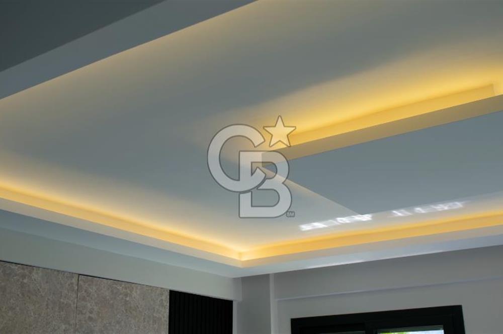 Zeytinalanında 5+1 Satılık Tam Müstakil Villa