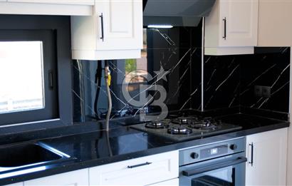 Zeytinalanında 5+1 Satılık Tam Müstakil Villa