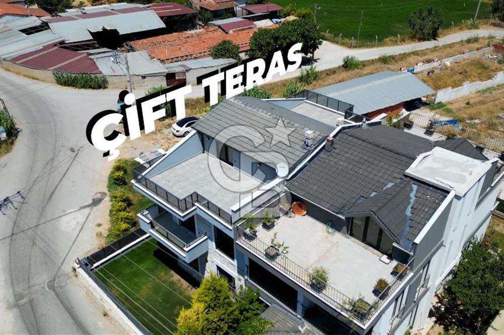 Zeytinalanında 5+1 Satılık Tam Müstakil Villa