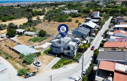 Zeytinalanında 5+1 Satılık Tam Müstakil Villa