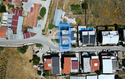 Zeytinalanında 5+1 Satılık Tam Müstakil Villa