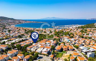 Yenifoça Merkezi Konumda Satılık 3+1 Tripleks