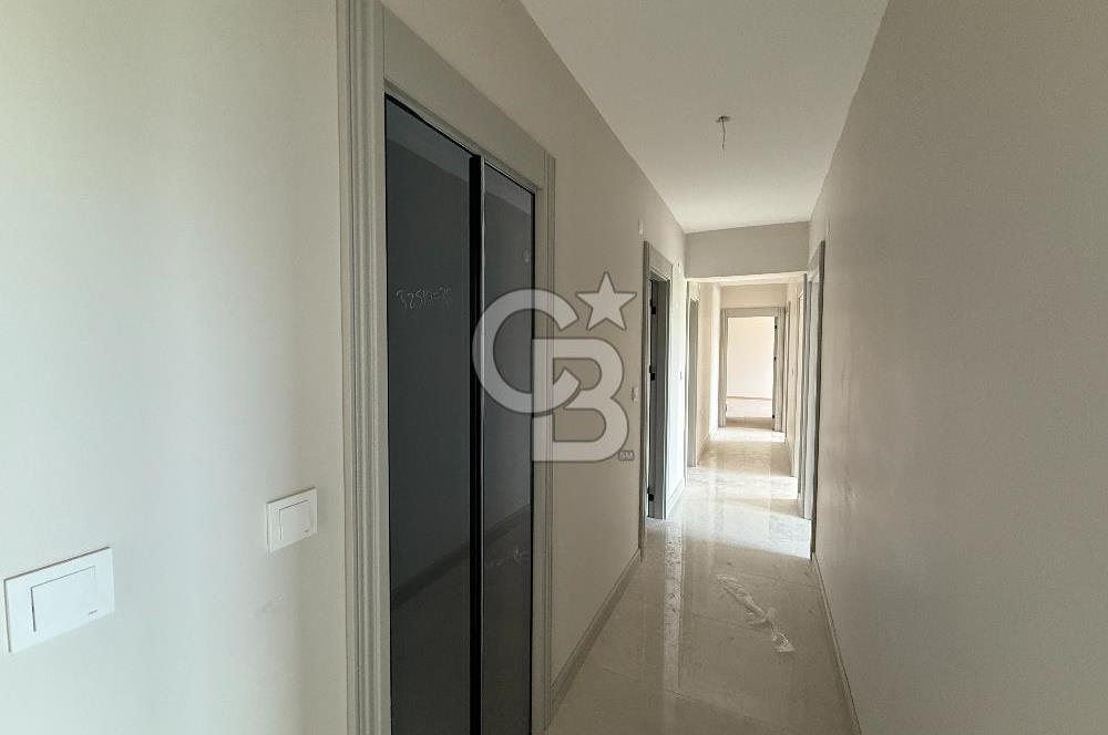 GÖL MANZARALI 4+1 FULL YAPILI ULTRA LÜKS SATILIK DAİRE