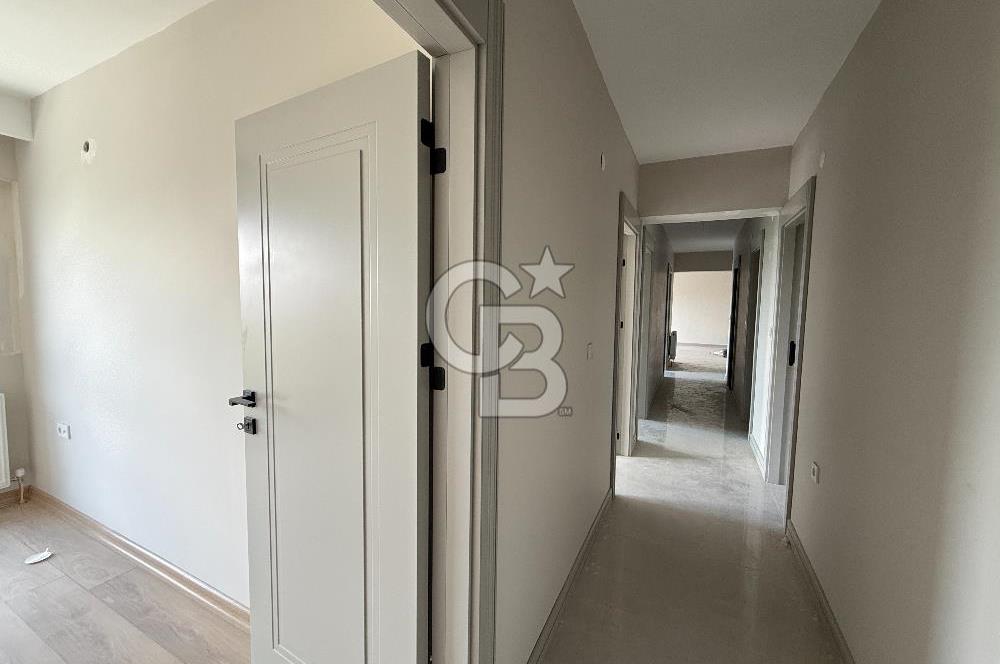 GÖL MANZARALI 4+1 FULL YAPILI ULTRA LÜKS SATILIK DAİRE