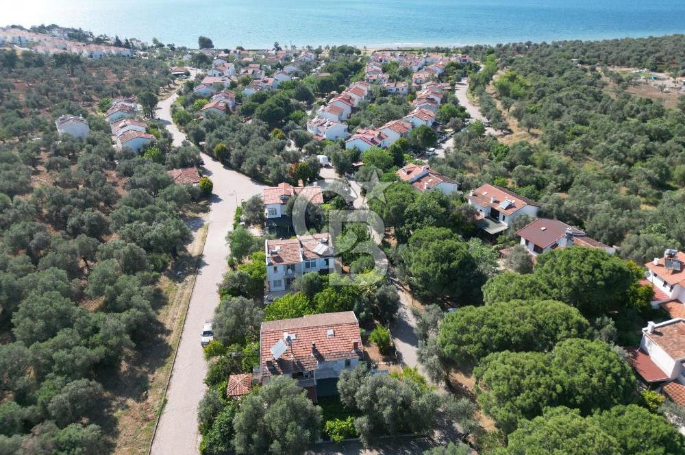Ayvalık Sahilkent Kuşkent Sitesinde Denize Yakın Villa