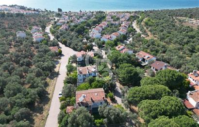 Ayvalık Sahilkent Kuşkent Sitesinde Denize Yakın Villa