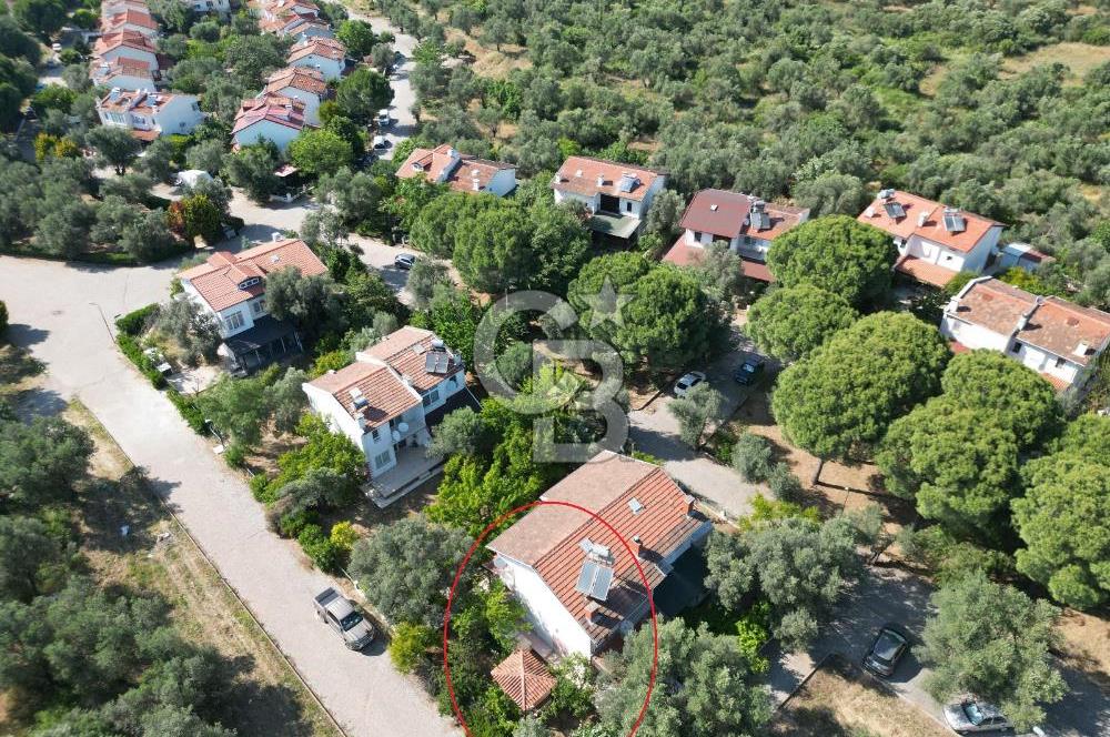 Ayvalık Sahilkent Kuşkent Sitesinde Denize Yakın Villa