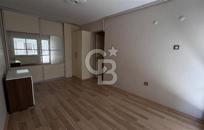 Karşıyaka yalı bulvarı üzerinde full deniz manzaralı 2 + 1 satılık daire
