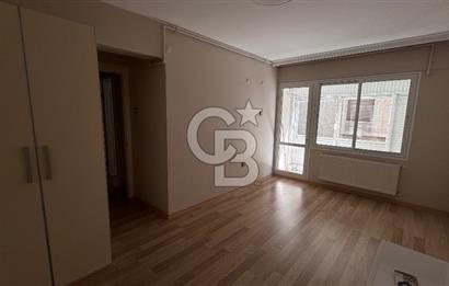 Karşıyaka yalı bulvarı üzerinde full deniz manzaralı 2 + 1 satılık daire
