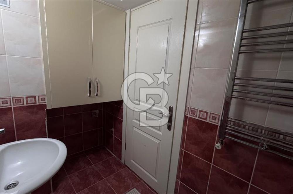 Karşıyaka yalı bulvarı üzerinde full deniz manzaralı 2 + 1 satılık daire