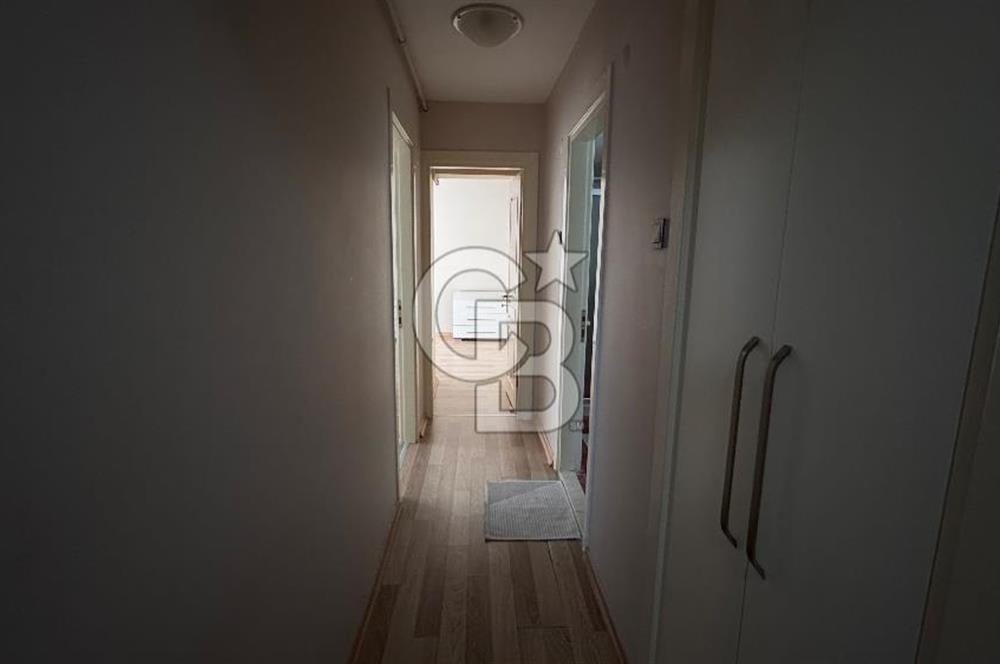 Karşıyaka yalı bulvarı üzerinde full deniz manzaralı 2 + 1 satılık daire