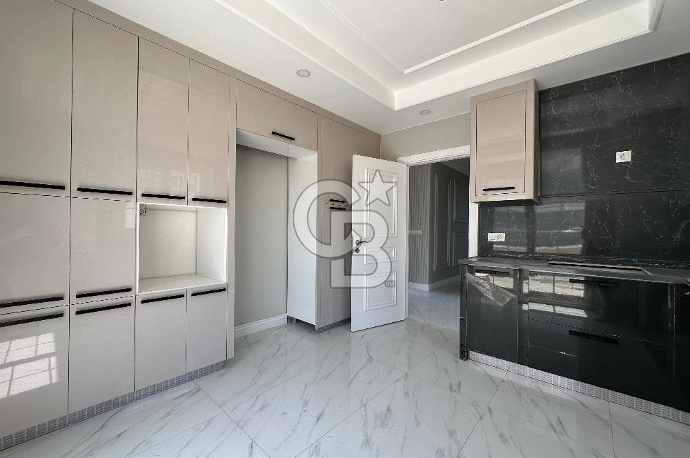 Silivri 773 m2 arsa içinde site içi sıfır satılık villa