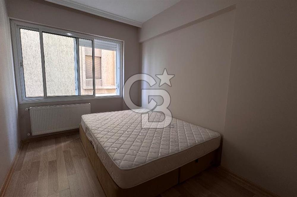 Karşıyaka yalı bulvarı üzerinde full deniz manzaralı 2 + 1 satılık daire