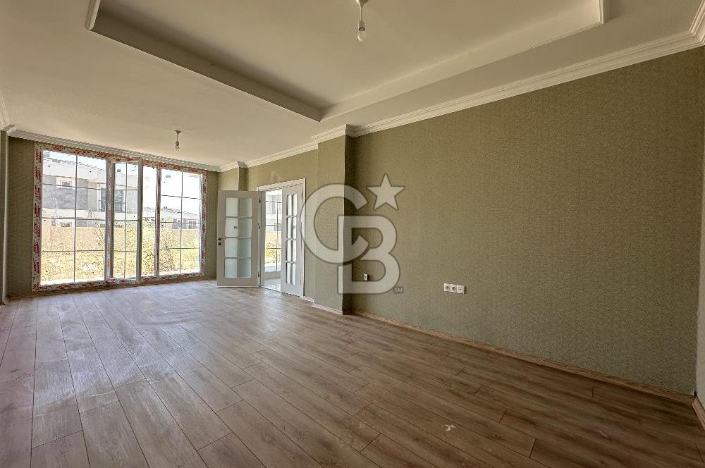 Silivri 773 m2 arsa içinde site içi sıfır satılık villa