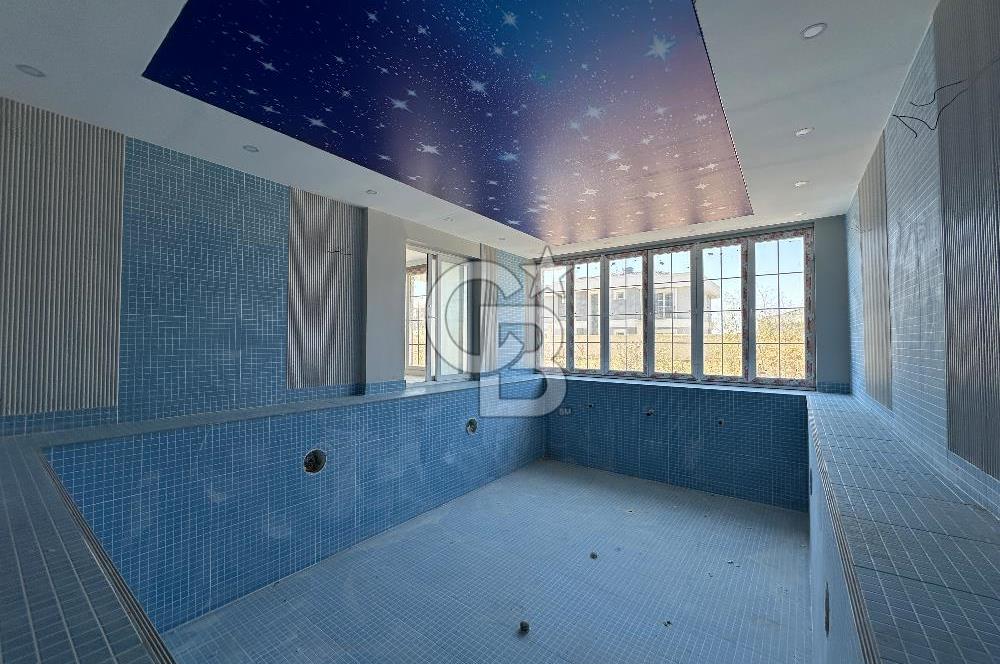 Silivri 773 m2 arsa içinde site içi sıfır satılık villa