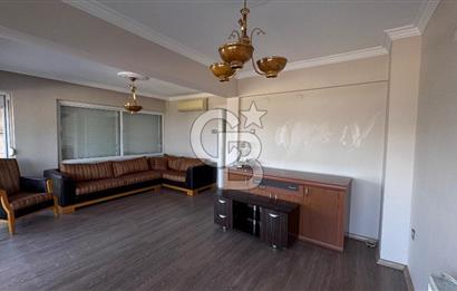 Karşıyaka yalı bulvarı üzerinde full deniz manzaralı 2 + 1 satılık daire