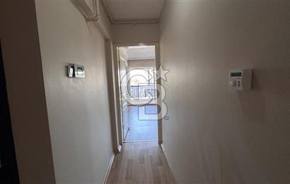 Karşıyaka yalı bulvarı üzerinde full deniz manzaralı 2 + 1 satılık daire