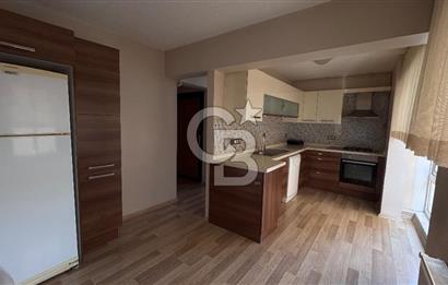 Karşıyaka yalı bulvarı üzerinde full deniz manzaralı 2 + 1 satılık daire