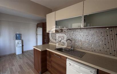 Karşıyaka yalı bulvarı üzerinde full deniz manzaralı 2 + 1 satılık daire