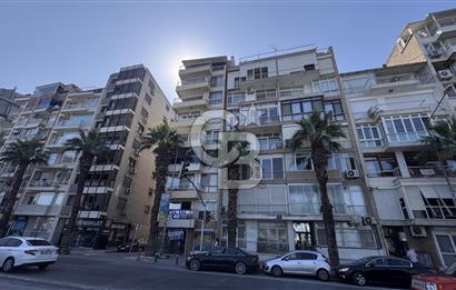 Karşıyaka yalı bulvarı üzerinde full deniz manzaralı 2 + 1 satılık daire