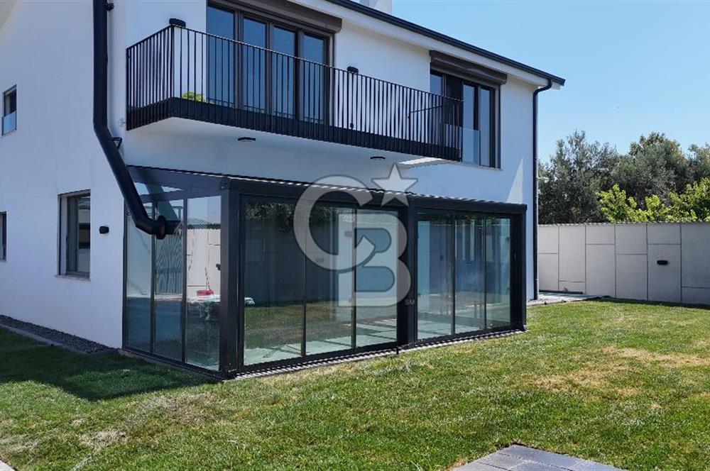 MANİSA AKHİSAR'DA ÜST SEGMENT 3+1 SON TEKNOLOJİ SATILIK VİLLA
