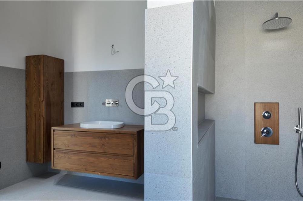 MANİSA AKHİSAR'DA ÜST SEGMENT 3+1 SON TEKNOLOJİ SATILIK VİLLA