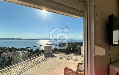 ÇEŞME PAŞALİMANINDA PANORAMİK DENİZ MANZARALI MÜSTAKİL VİLLA