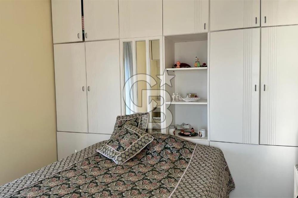 ÇEŞME PAŞALİMANINDA PANORAMİK DENİZ MANZARALI MÜSTAKİL VİLLA