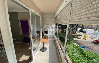 BAĞDAT CADDESİ ÜZERİNDE, TABELA DEĞERİ YÜKSEK, YENİLENMİŞ GİRİŞ KATI OFİS – SADECE 1 YILLIK KİRALIK