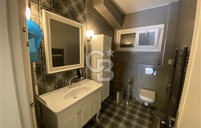 BAĞDAT CADDESİ ÜZERİNDE, TABELA DEĞERİ YÜKSEK, YENİLENMİŞ GİRİŞ KATI OFİS – SADECE 1 YILLIK KİRALIK