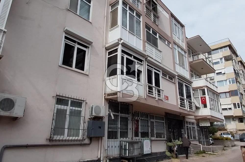 BAĞDAT CADDESİ ÜZERİNDE, TABELA DEĞERİ YÜKSEK, YENİLENMİŞ GİRİŞ KATI OFİS – SADECE 1 YILLIK KİRALIK
