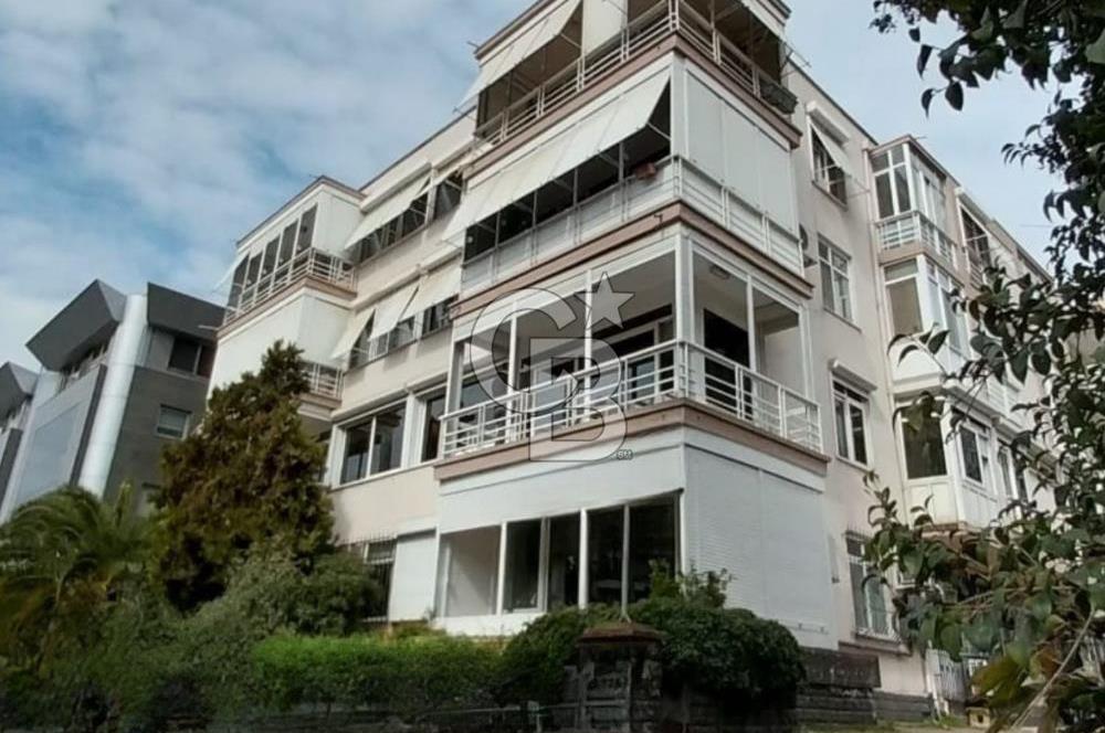 BAĞDAT CADDESİ ÜZERİNDE, TABELA DEĞERİ YÜKSEK, YENİLENMİŞ GİRİŞ KATI OFİS – SADECE 1 YILLIK KİRALIK