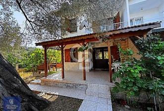 Ayvalık Sahilkent Kuşkent Sitesinde Denize Yakın Villa