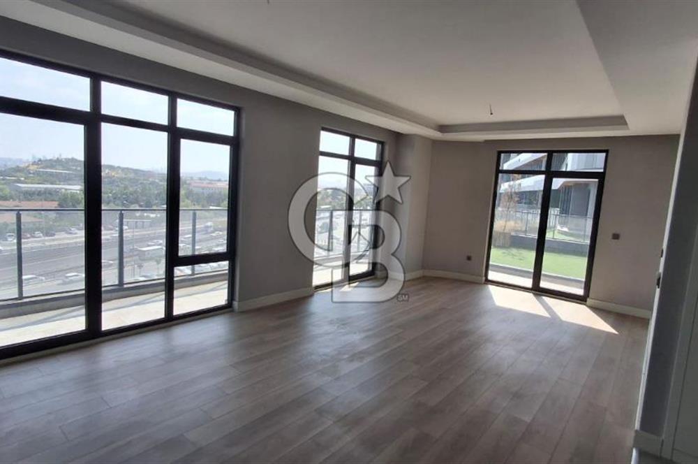 Velux Ankara'da Teras Kullanımlı Büyük Kiralık 2+1 Daire&Ofis