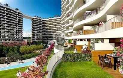 BLUE LAKE Sitesinde Bahçe Katı Dubleks 3+1 Satılık Daire