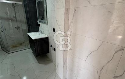 Maltepe Feyzullah Mah. Minibüs Cad. Üzeri Kiralık 3+1 Daire!