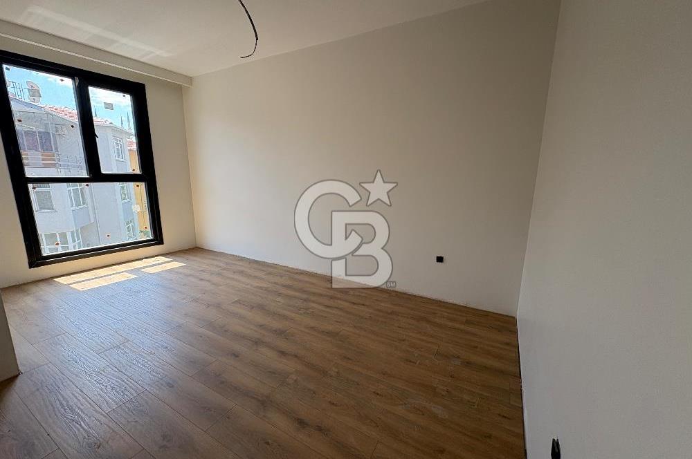 Maltepe Feyzullah Mah. Minibüs Cad. Üzeri Kiralık 3+1 Daire!