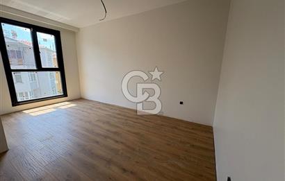 Maltepe Feyzullah Mah. Minibüs Cad. Üzeri Kiralık 3+1 Daire!