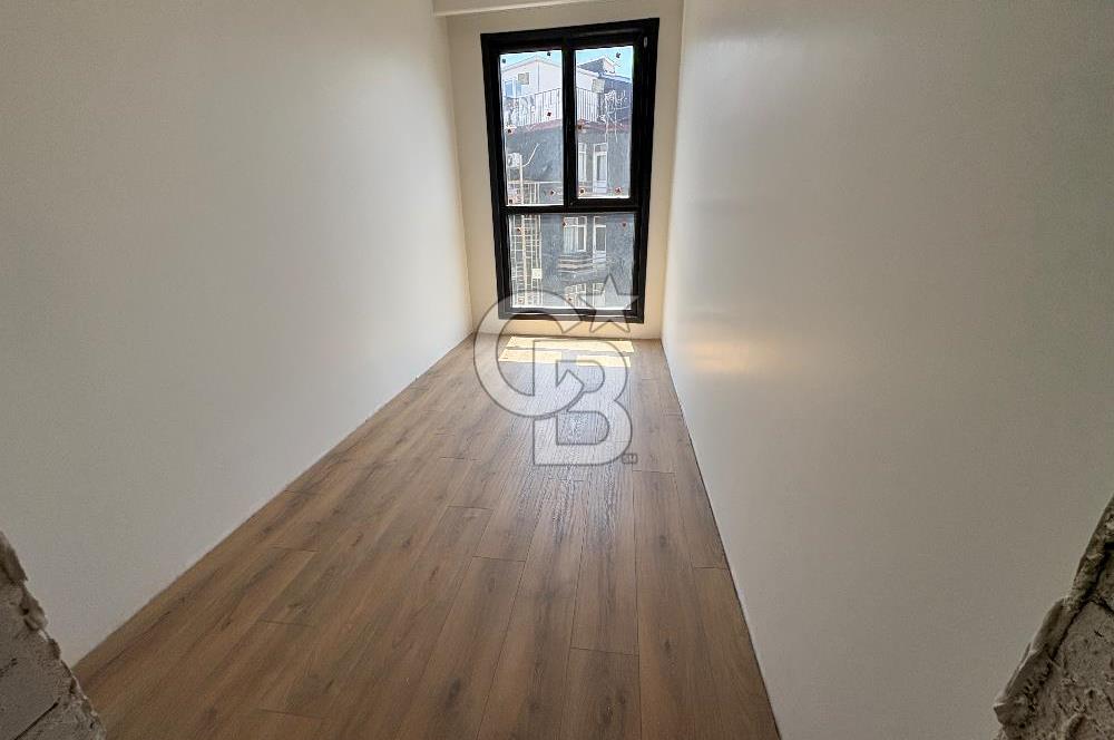 Maltepe Feyzullah Mah. Minibüs Cad. Üzeri Kiralık 3+1 Daire!