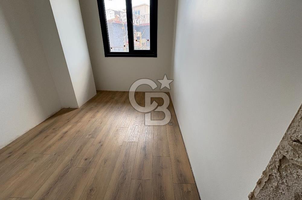 Maltepe Feyzullah Mah. Minibüs Cad. Üzeri Kiralık 3+1 Daire!