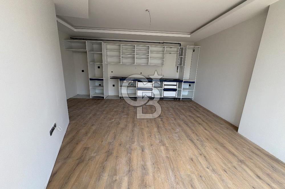 Maltepe Feyzullah Mah. Minibüs Cad. Üzeri Kiralık 3+1 Daire!