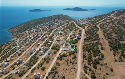 ÇANDARLI EYKO AKVARYUM KOYU MANZARALI VİLLA İMARLI SATILIK ARSA