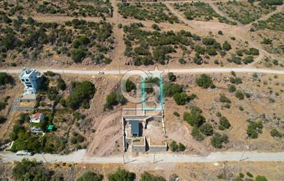 ÇANDARLI EYKO AKVARYUM KOYU MANZARALI VİLLA İMARLI SATILIK ARSA