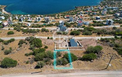 ÇANDARLI EYKO AKVARYUM KOYU MANZARALI VİLLA İMARLI SATILIK ARSA