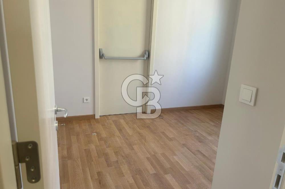 SUADİYE,AYDIN SOKAKTA 3+1 SIFIR , BALKONLU 100 M2 NET DAİRE