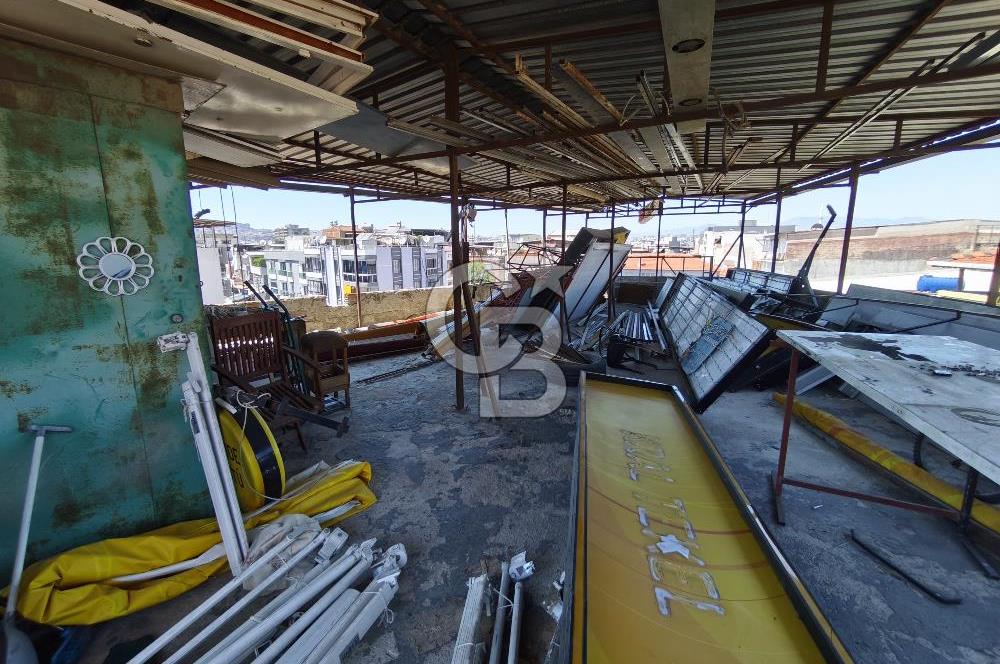 KARABAĞLAR ANA CADDE YAKINI KÖŞE KONUM MUHTEŞEM TİCARİ BİNA