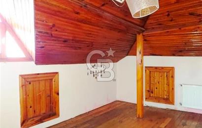 Ahşap Minare Sokak Köşe Başı 145m2 Kullanımlı 4+2 Dubleks Daire
