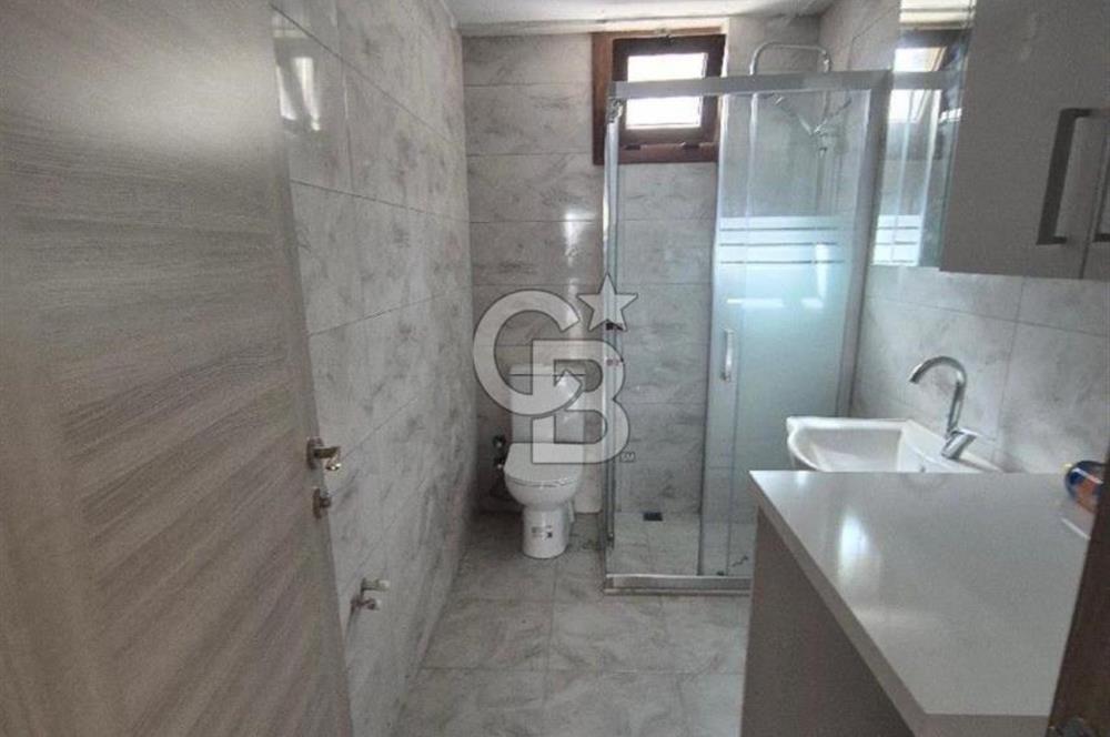 Foça Kazımdirik  Site'de 2+1 Köşe Konumda Satılık Daire
