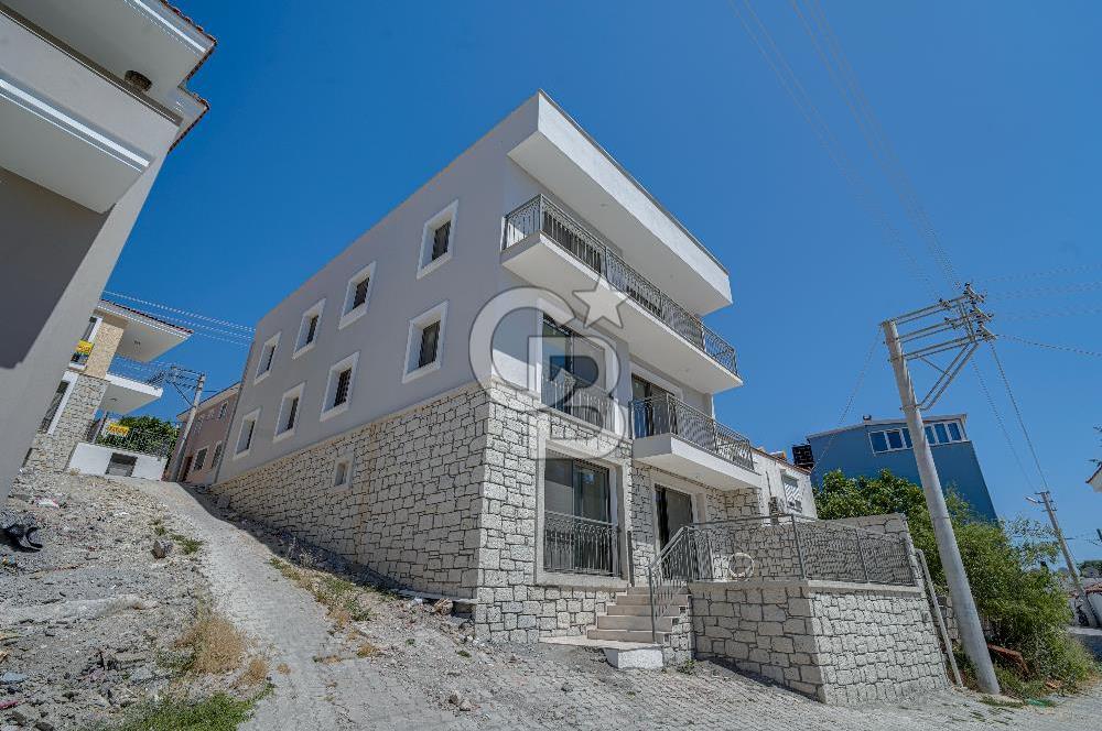 Çeşme Ovacık Satılık 1+1 3+1 4+1 Deniz Manzaralı Teras Daireler